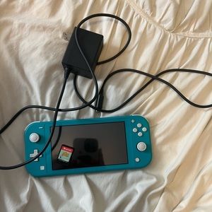 Nintendo Switch Lite + Animal Crossing